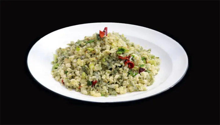 芹菜麦饭的家常做法